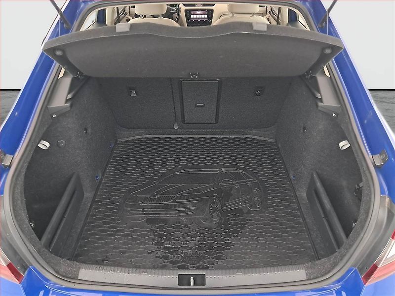 Škoda Octavia (2018) 1.0 TSI, Tempomat - fotka 14 z 19