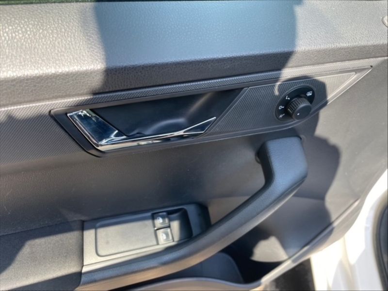Škoda Fabia 1,0 TSI Ambition - fotka 11 z 11