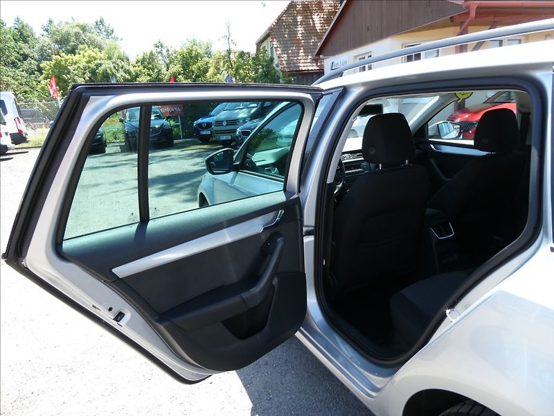 Škoda Octavia 1,4 TSi 103kW DSG 1.majitel - fotka 23 z 41
