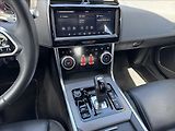 Jaguar XE 2,0 D180 R-Dynamic S AT DPH - náhled 18