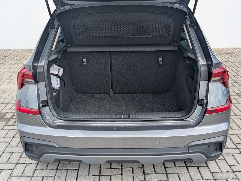 Škoda Kamiq (2025) 1,0 TSI / 85 kW DSG Top Select - fotka 11 z 30