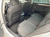 Škoda Superb 2,0 TDi  EXECUTIVE / DSG / NAV - náhled 15