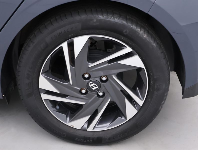 Hyundai i20 1,0 T-GDI 73kW Comfort Club CZ - fotka 25 z 32