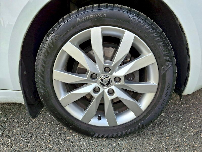 Škoda Octavia (2017) Combi Style Plus 1,4TSi 110kW - fotka 35 z 35