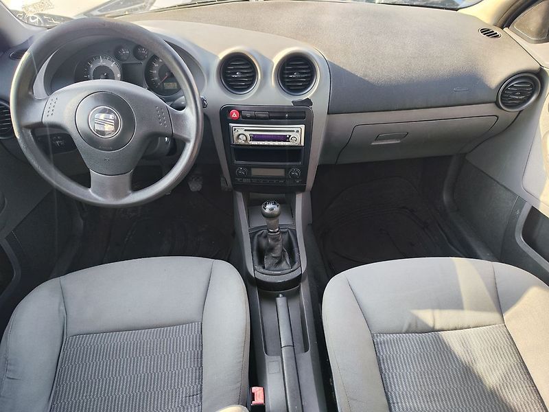 Seat Ibiza 1.9 TDi/74kW - fotka 11 z 21