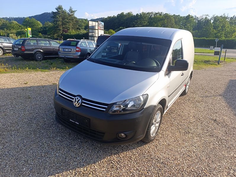 Volkswagen Caddy (2011) 1.6 TDi klima tažné 75kw - fotka 6 z 21