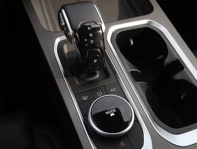Jaecoo 7 (2025) Luxury 1.6 TGDI, 1.ČR, DPH - fotka 13 z 30