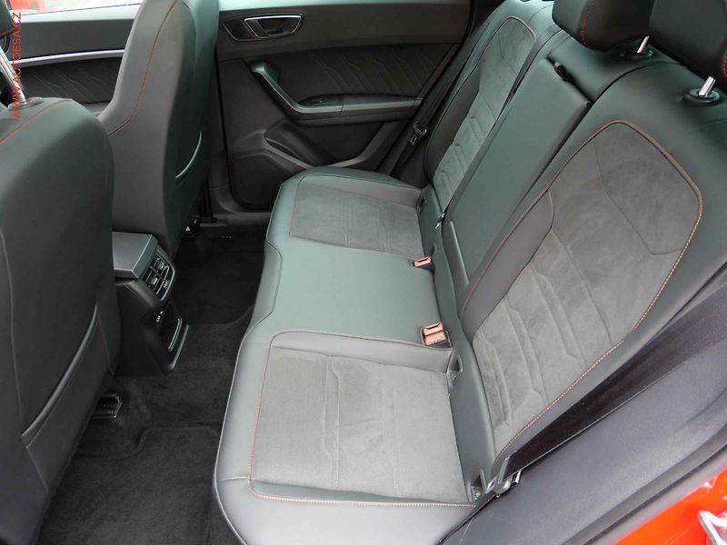 Seat Ateca (2022) 2.0 TSi 4Drive, DSG, LED - fotka 10 z 30