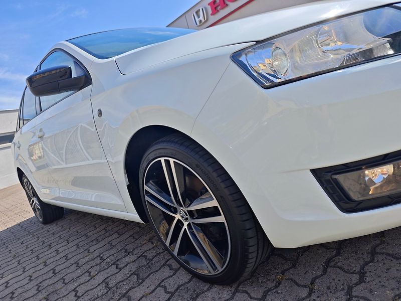 Škoda Rapid (2015) 1.2 TSi Spaceback Ambition + - fotka 35 z 42