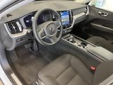 Volvo XC60 B4 FWD Momentum PRO AT8 - náhled 17