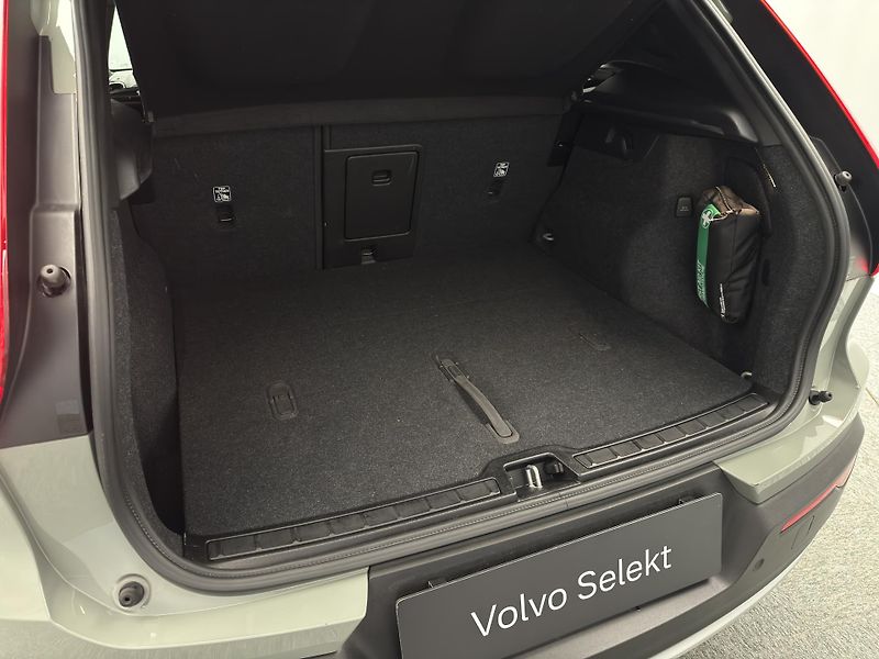 Volvo XC40 B3 CORE AUT  - fotka 5 z 42