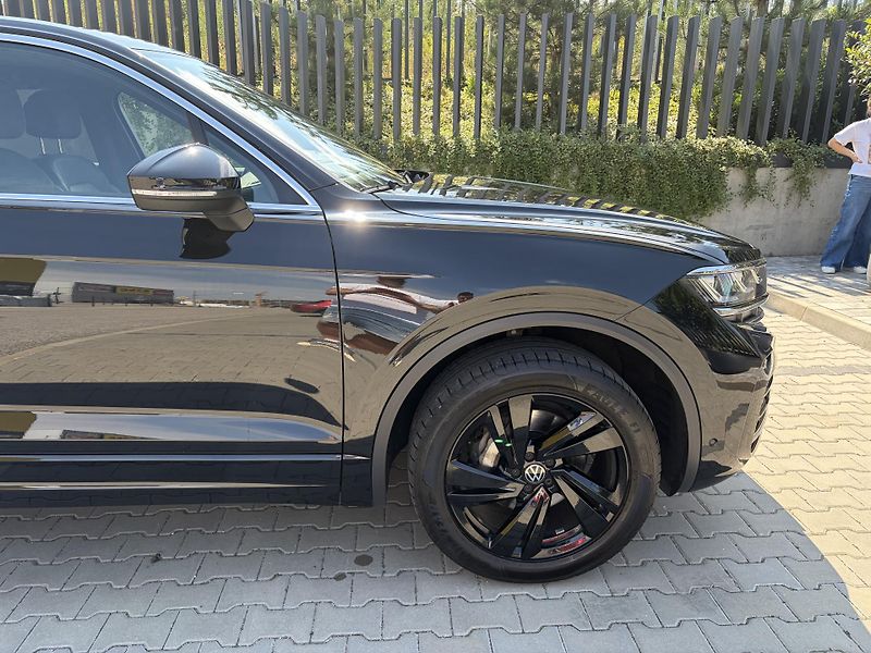Volkswagen Touareg (2024) - fotka 12 z 13