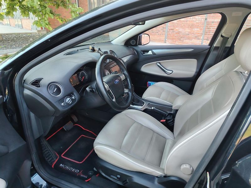 Ford Mondeo (2011) Prodám zachovalý Ford Mondeo M - fotka 14 z 20