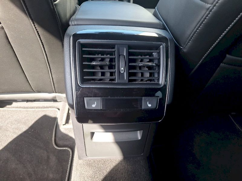 Škoda Superb (2023) COMBI / 2.0TDI / 140 kW / 7DSG - fotka 27 z 31