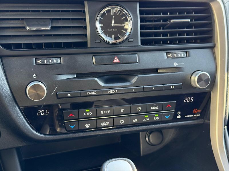 Lexus RX 450h 3,5 Comfort Plus - fotka 16 z 20