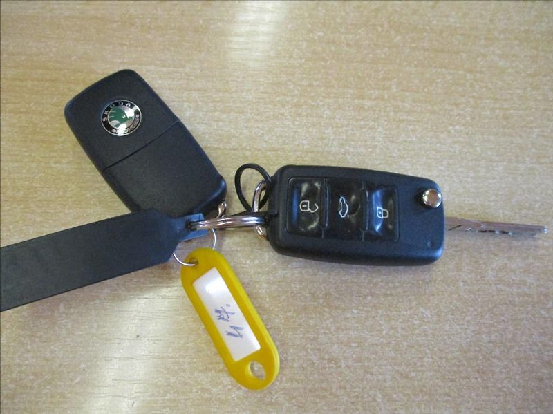 Škoda Fabia 1,2 TSI, digi klima, serviska, - fotka 25 z 33