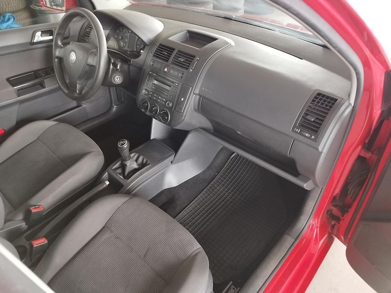 Volkswagen Polo (2007) 1,4i 59KW KLIMA CD EL.VÝ. SER. - fotka 12 z 38