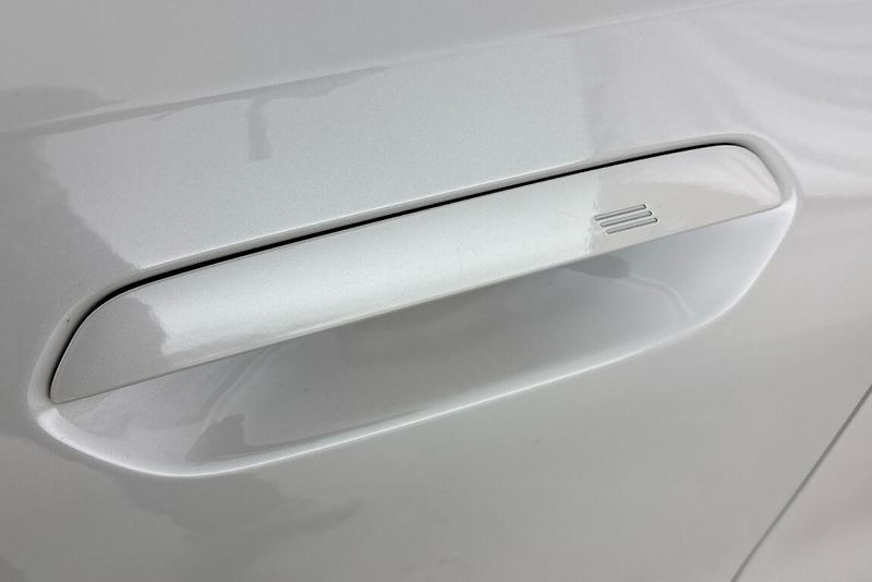 BMW Řada 5 540d xDrive Touring - fotka 24 z 24