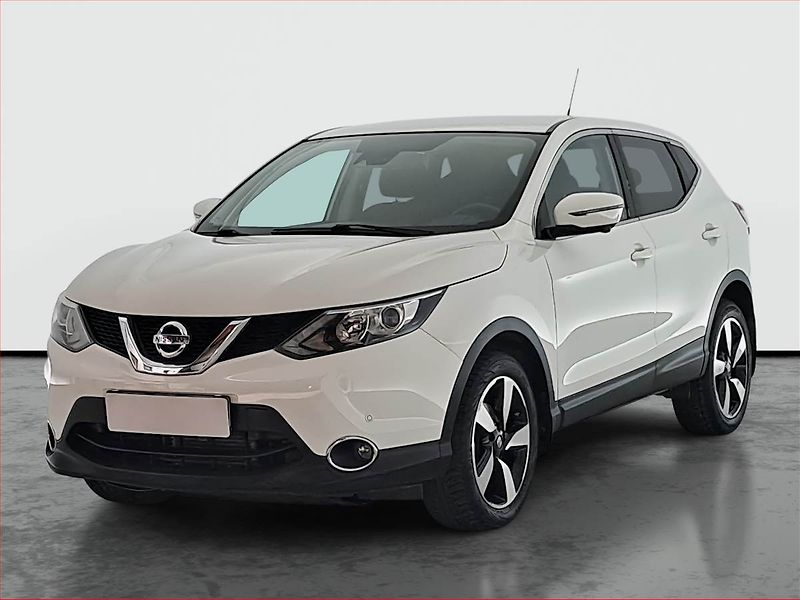 Nissan Qashqai (2015) 1.2 DIG-T, Automat, ČR,1.maj - fotka 2 z 28