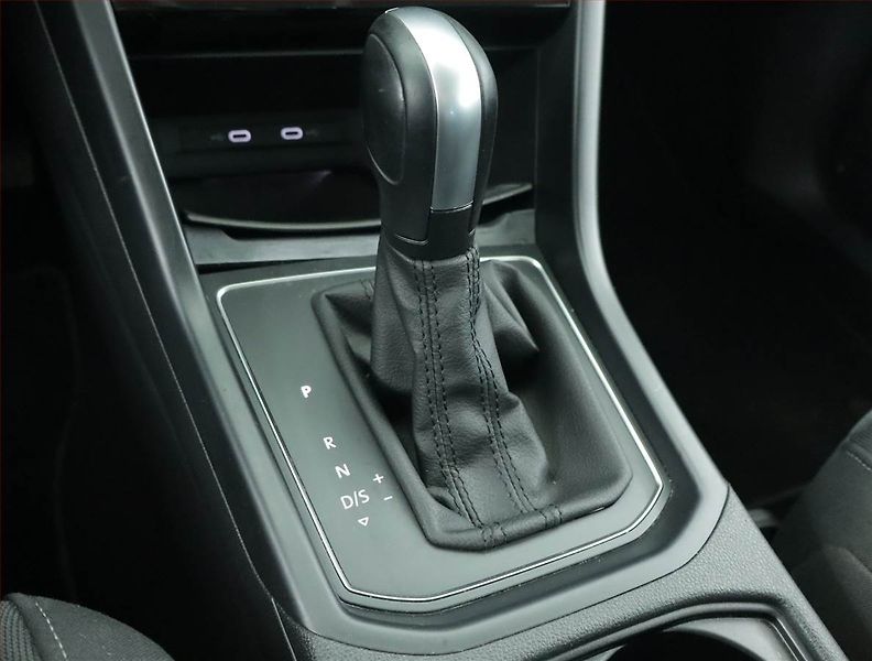 Volkswagen Touran (2022) Comfortline 2.0 TDI, Automat - fotka 13 z 21