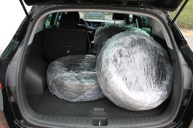 Hyundai Tucson 1,7 CRDi 104 kw - fotka 11 z 22