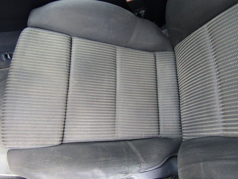 Audi A4 (2006) Avant 2.0 TDI 103kW AUTOMAT - fotka 18 z 33