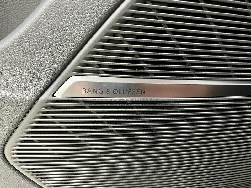 Audi Q7 50TDI QUATTRO S-LINE, EL.TAŽNÉ - fotka 25 z 33