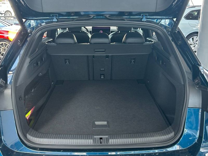 Volkswagen ID.7 Tourer (2025) 210 kW, 86 kWh Pro S People - fotka 20 z 35