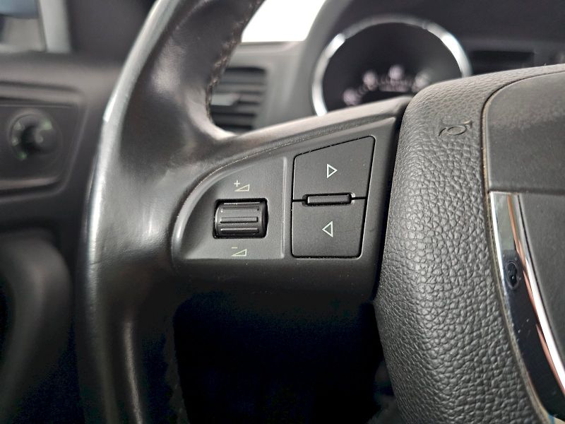 Škoda Yeti (2011) 1.4TSI 90kW EXPERIENCE NAVI XE - fotka 9 z 24