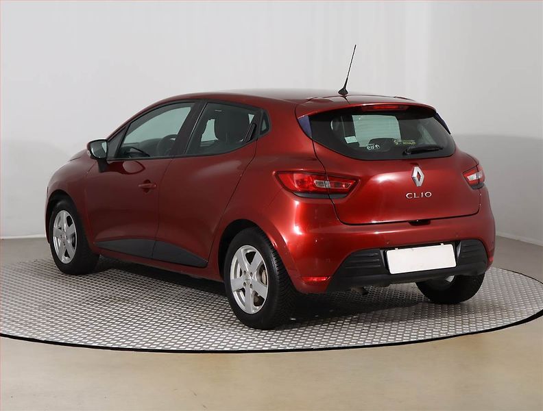Renault Clio (2017) 1.2 16V, Tempomat - fotka 4 z 20