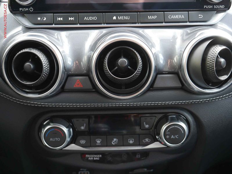 Nissan Juke (2020) 1.0 DiG-T, N-Connecta - fotka 14 z 16