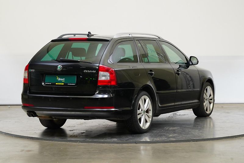 Škoda Octavia - fotka 2 z 24