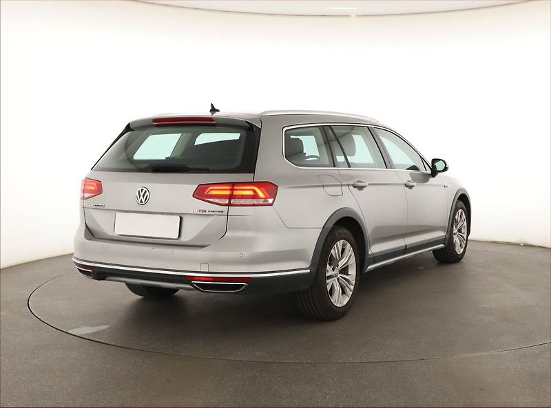 Volkswagen Passat (2016) 2.0 BiTDI, 4X4, Automat, Kůže - fotka 5 z 19