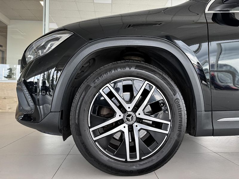 Mercedes-Benz GLA 200d AUT*Distronic*Tažné*DPH - fotka 36 z 37