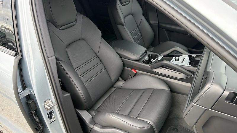 Porsche Cayenne Coupé Black Edition - fotka 17 z 30