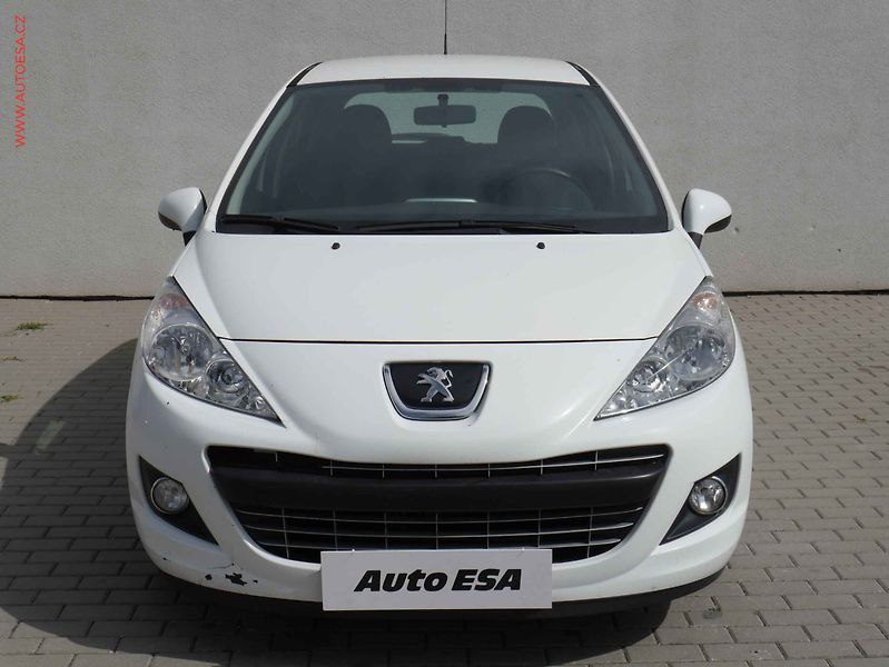 Peugeot 207 (2012) 1.4 HDi, AC, STK4/28 - fotka 2 z 16