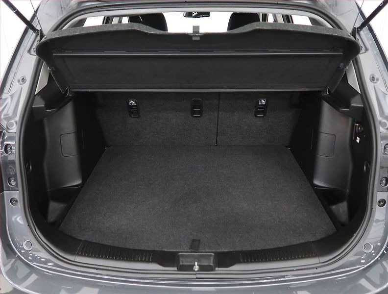 Suzuki SX4 S-Cross (2018) 1.4 BoosterJet, ČR,1.maj - fotka 13 z 21