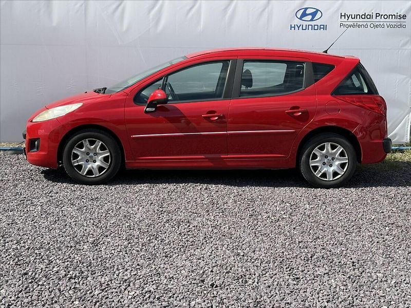 Peugeot 207 1,4 55kW Active - fotka 3 z 15