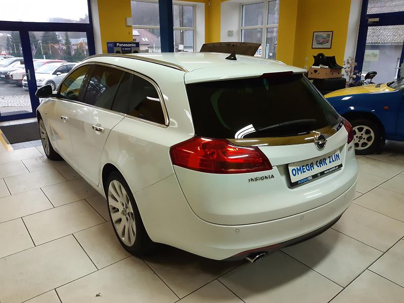 Opel Insignia 2.0 CDTI COMBI COSMO NAVI      - fotka 7 z 28