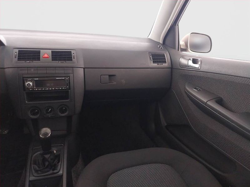 Škoda Fabia (2006) 1.4 16V, Serv.kniha, po STK - fotka 8 z 17