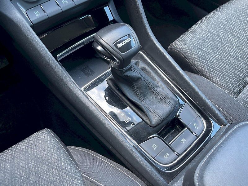 Škoda Karoq (2023) 1.5 TSI 110kW DSG Style Plus - fotka 12 z 35