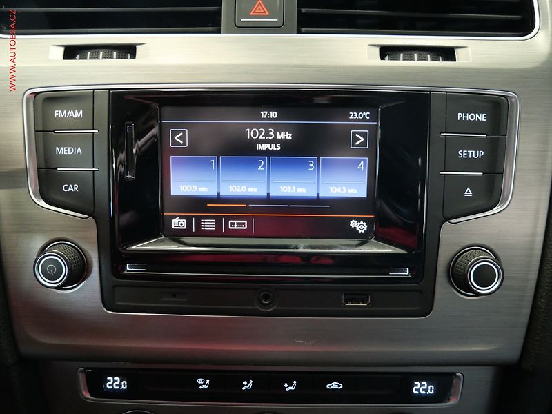 Volkswagen Passat (2012) 2.0 TDI, ČR, servis.kniha - fotka 16 z 20