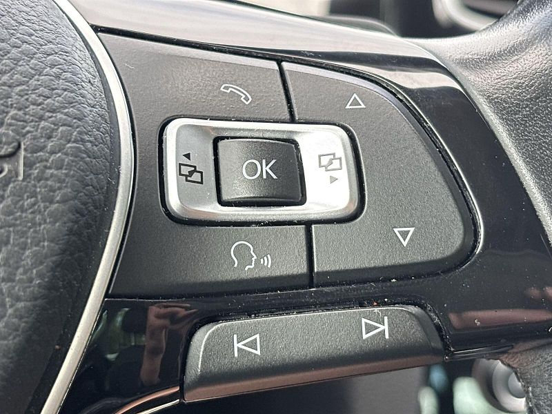 Volkswagen Golf Variant (2015) 1.4 TSI DSG Highline - fotka 20 z 33