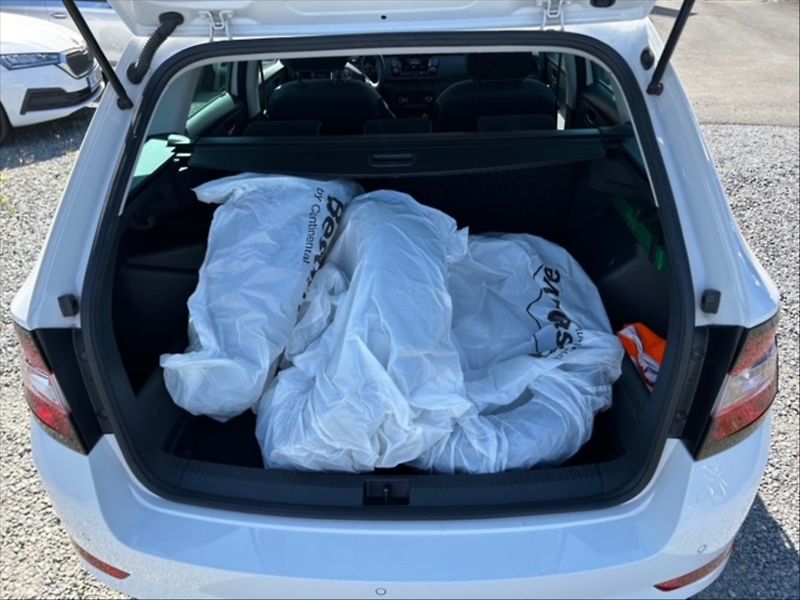 Škoda Fabia 1,0 TSI 70 Ambition - fotka 6 z 11