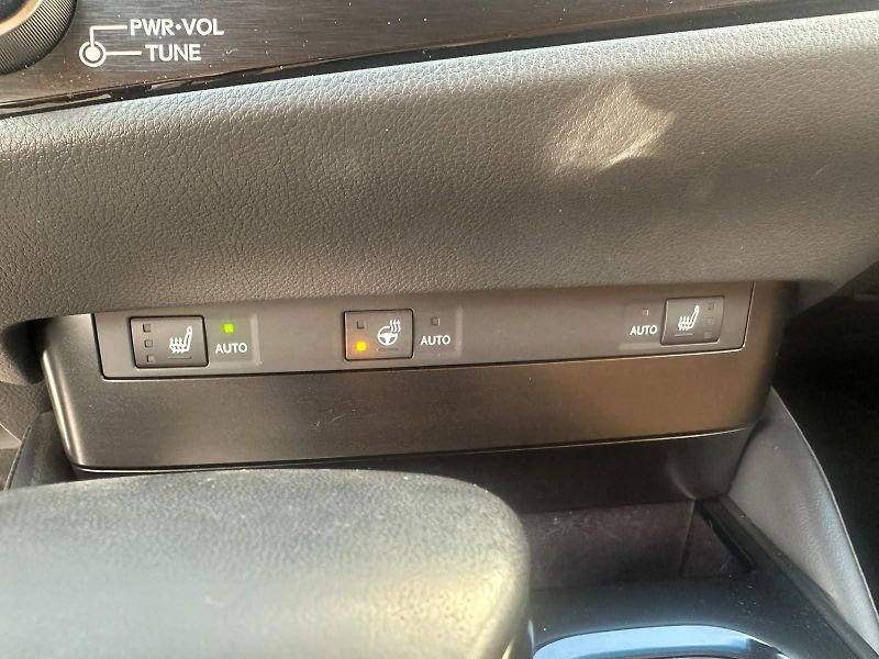 Lexus ES 300h (2024) 2.5HEV,131KW, BUSINESS EDITION - fotka 28 z 45