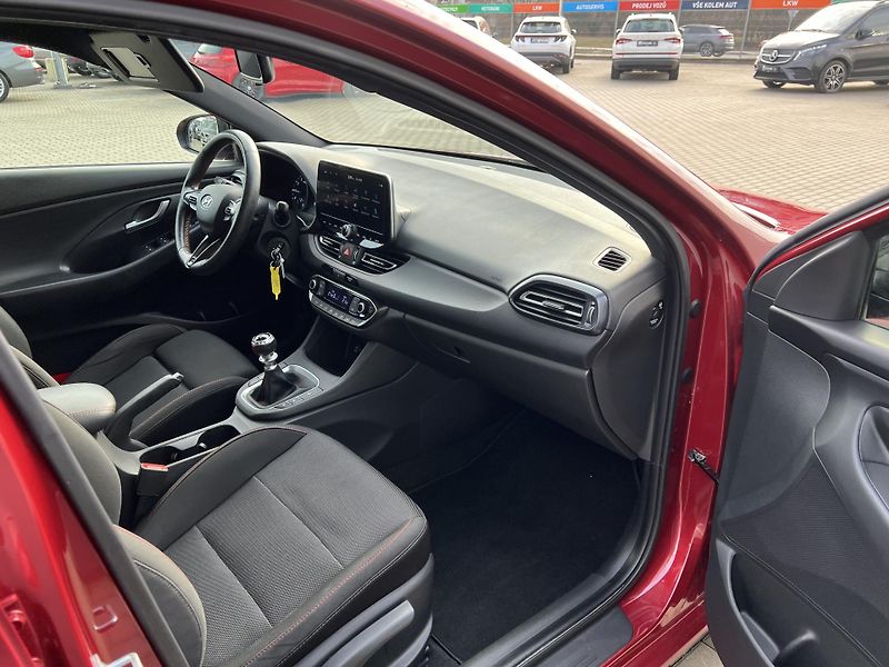 Hyundai i30 (2022) 1.0T-GDI*N-Line* - fotka 36 z 42