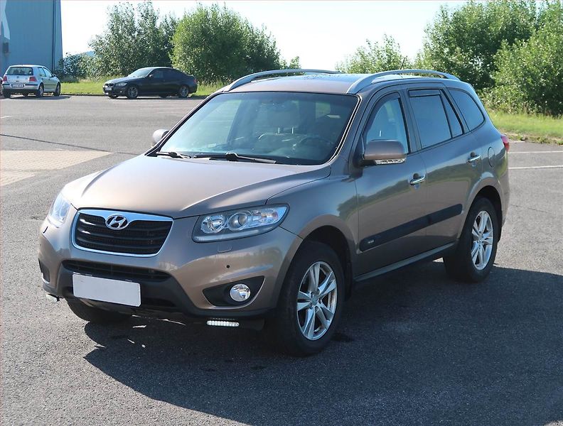 Hyundai Santa Fe (2010) 2.2 CRDi, 4X4, Automat - fotka 2 z 14