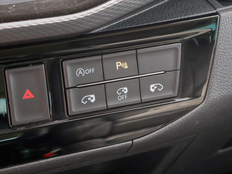 Volkswagen Multivan 2,0 TDI 150kW DSG Generation S - fotka 28 z 38