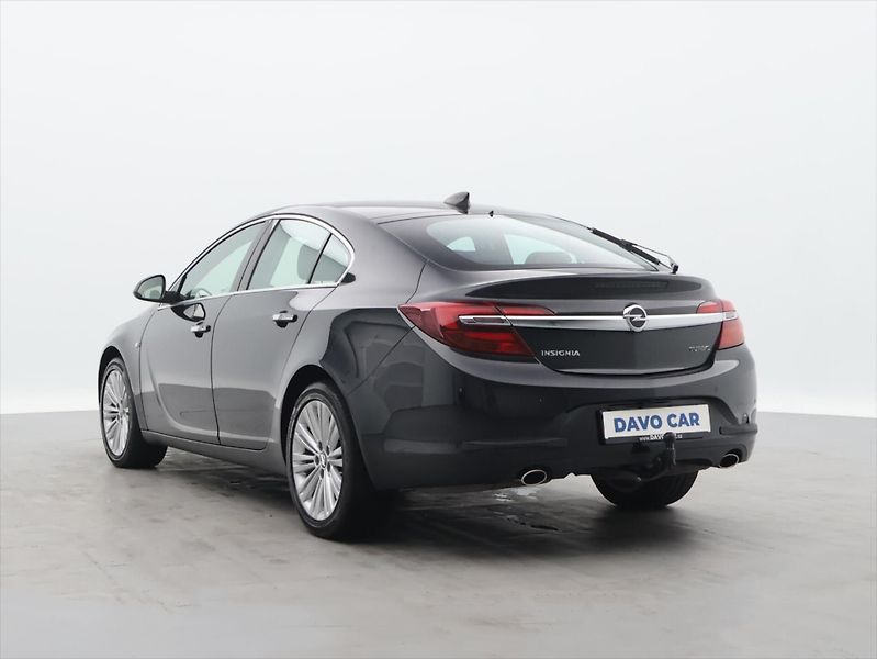 Opel Insignia 2,0 Turbo 184kW Cosmo SH - fotka 5 z 28