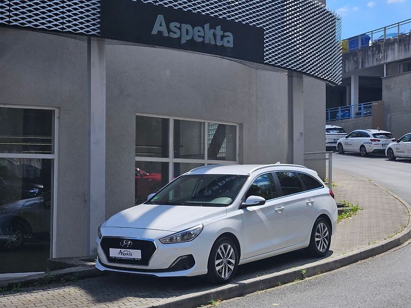 Hyundai i30 1.4 T-GDi, Style, 1.majitel - fotka 1 z 34